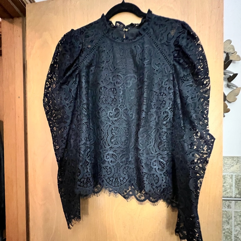 Lilly Pulitzer Averi Elegant Black Lace Top large NWT